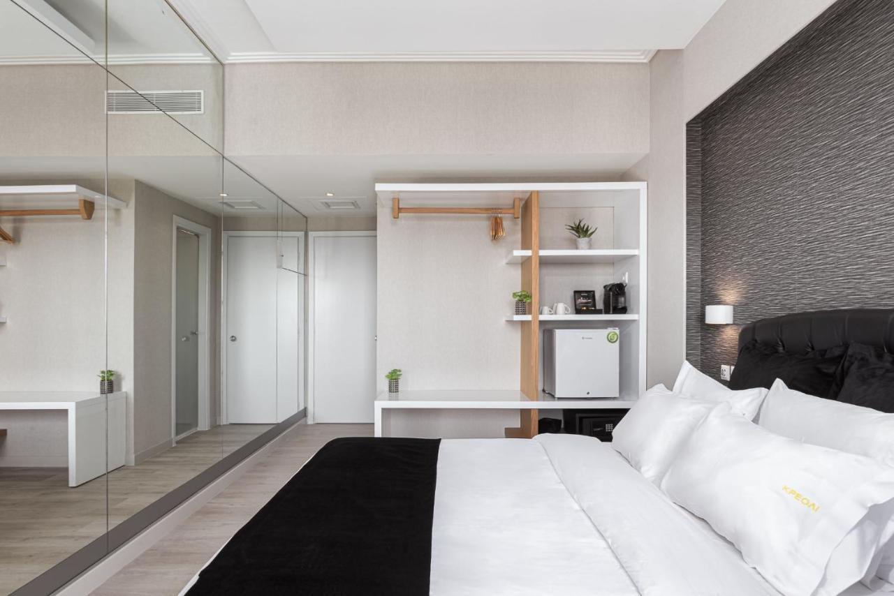 Kreoli Suites Glyfada Атина Екстериор снимка